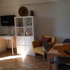 https://appartement-avec-terrasse-au-coeur-de-nyons.hotels-rhonealpes.com